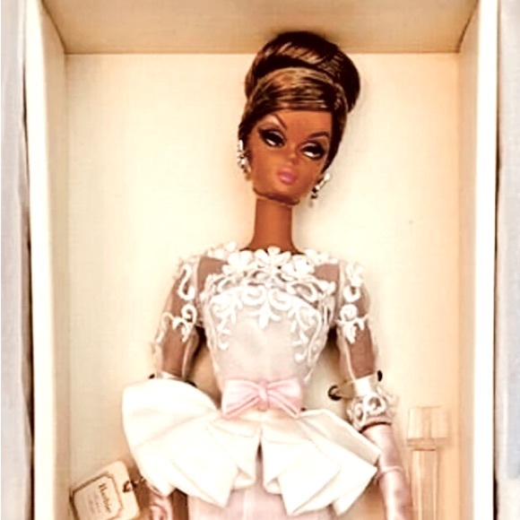 BARBIE SILKSTONE Fashion Model Collection - Evening Gown Barbie Doll - Picture 7 of 8